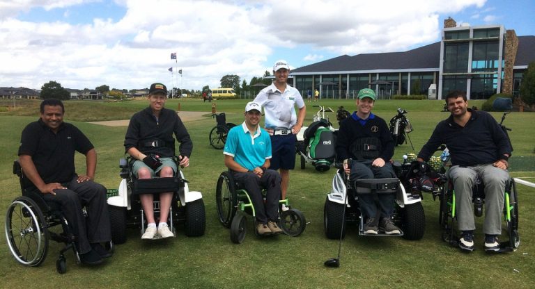 sandhurst golf club vic, image of golf clinic participants